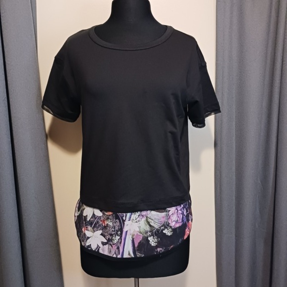 Calia by Carrie Underwood Small Black Floral Mesh Layered Hem Active Top